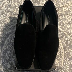 Vangelo Black Slip-On Loafers